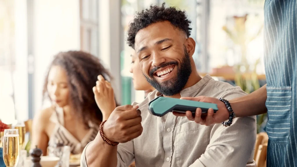 Fairwinds Credit Card: What Makes it the Best Card for Managing Debt